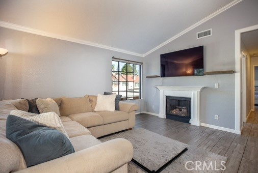 MLS #OC25255227 image #7