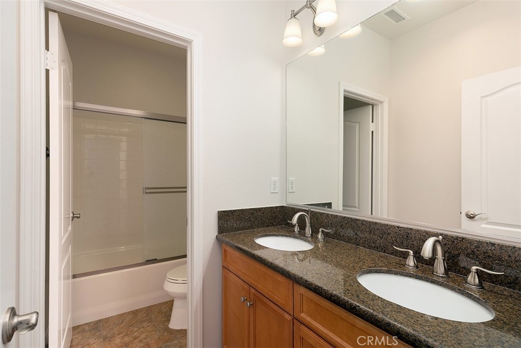 MLS #OC25255258 image #22