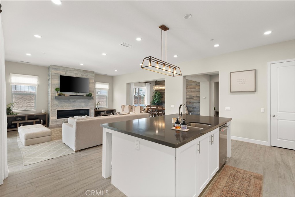 MLS #OC25255296 image #13