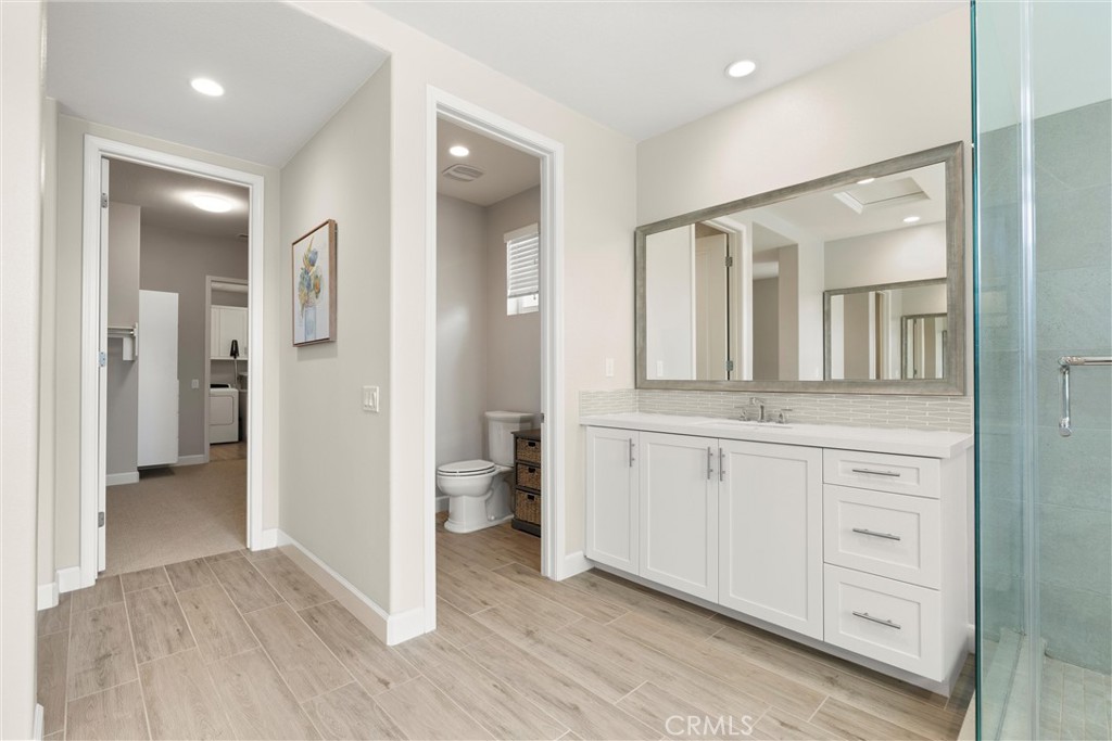 MLS #OC25255296 image #24