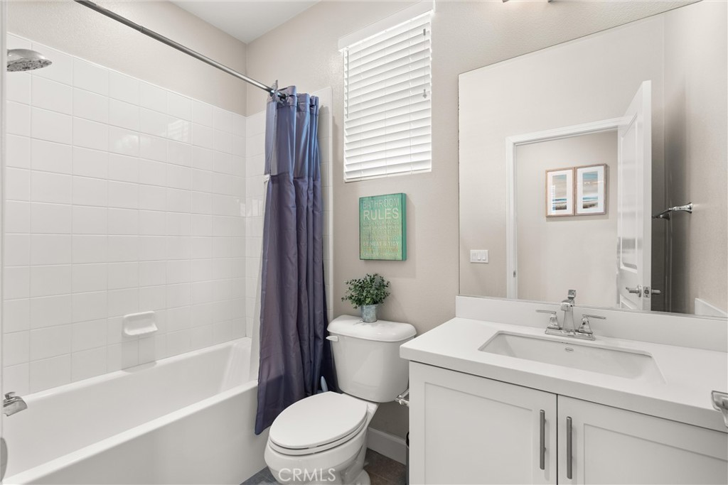 MLS #OC25255296 image #36