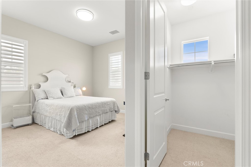 MLS #OC25255296 image #37