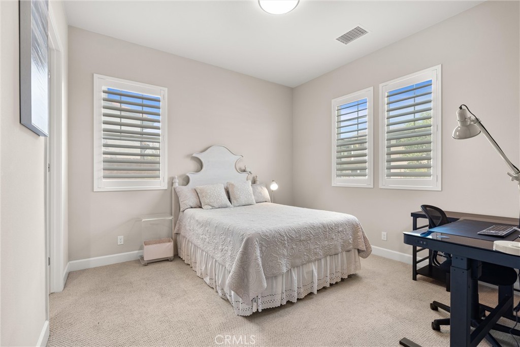 MLS #OC25255296 image #38