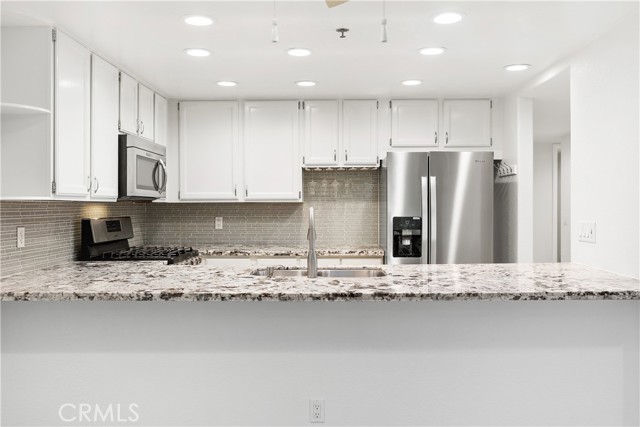 MLS #OC25255332 image #11