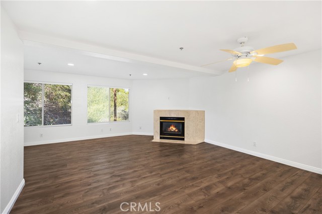 MLS #OC25255332 image #16