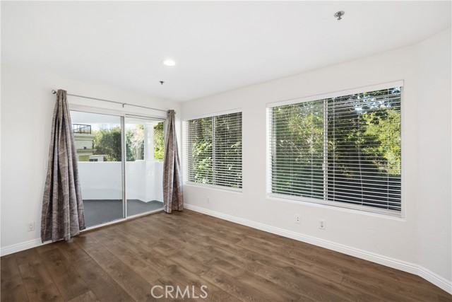 MLS #OC25255332 image #20