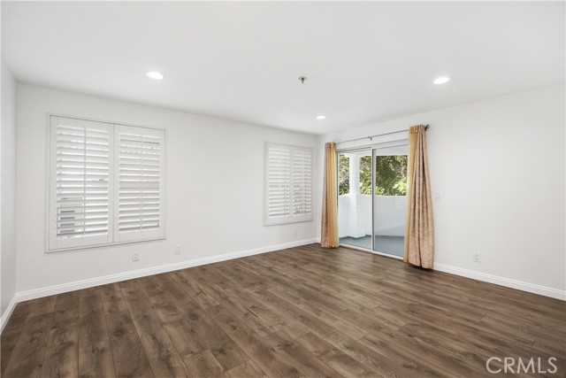 MLS #OC25255332 image #34