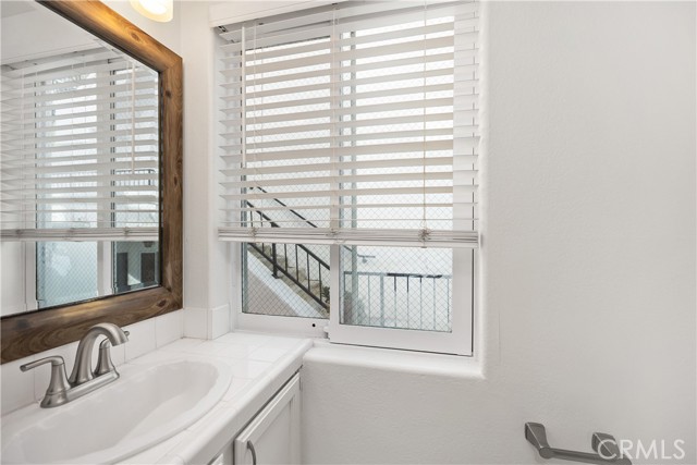 MLS #OC25255332 image #36