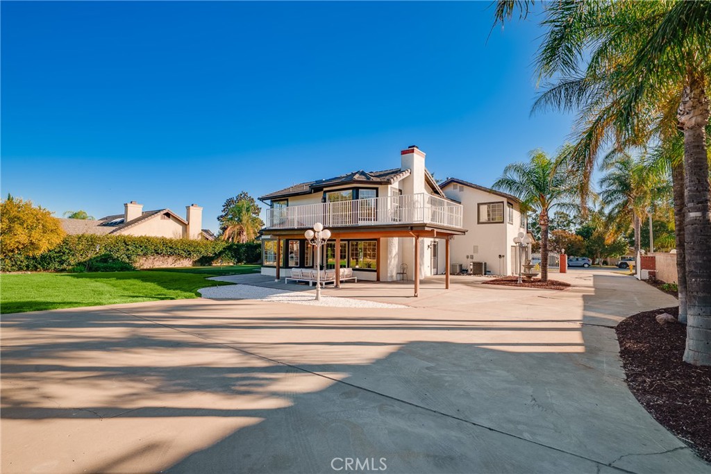 MLS #OC25255376 image #36