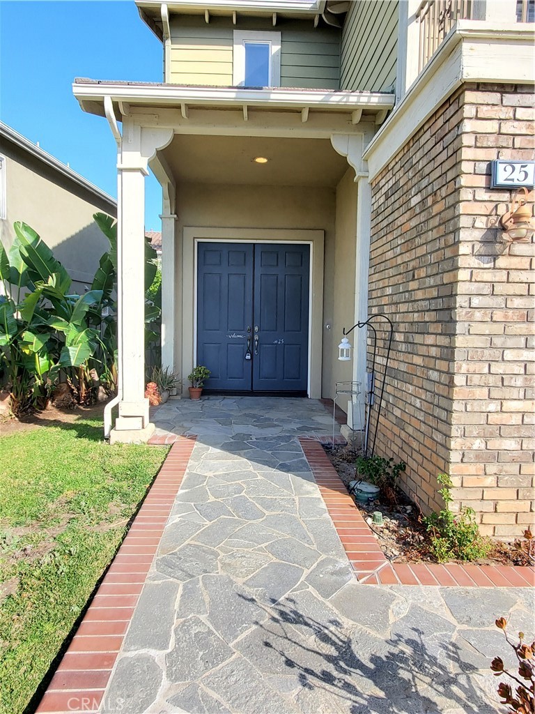 MLS #OC25255377 image #2