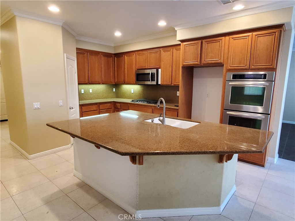 MLS #OC25255377 image #5