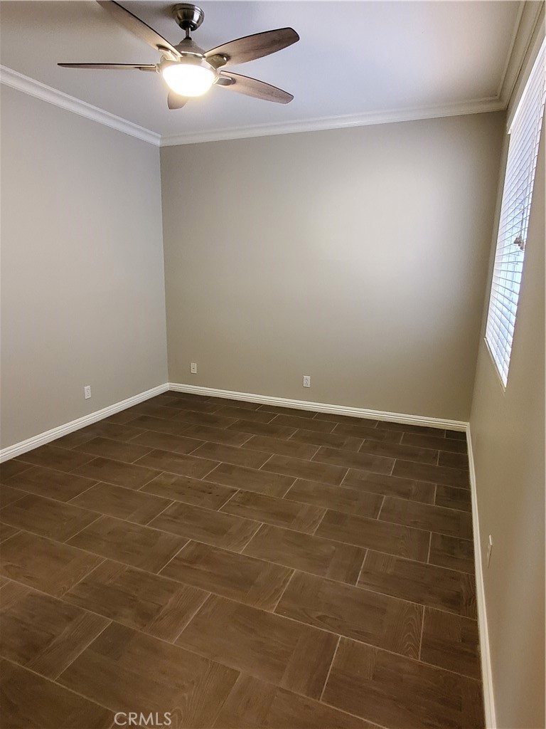 MLS #OC25255377 image #9