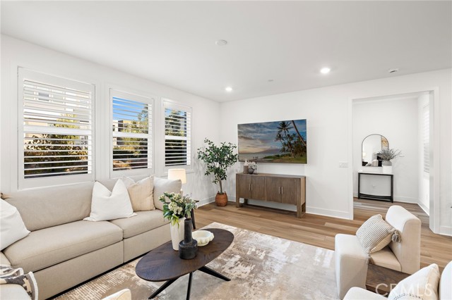 MLS #OC25255406 image #12