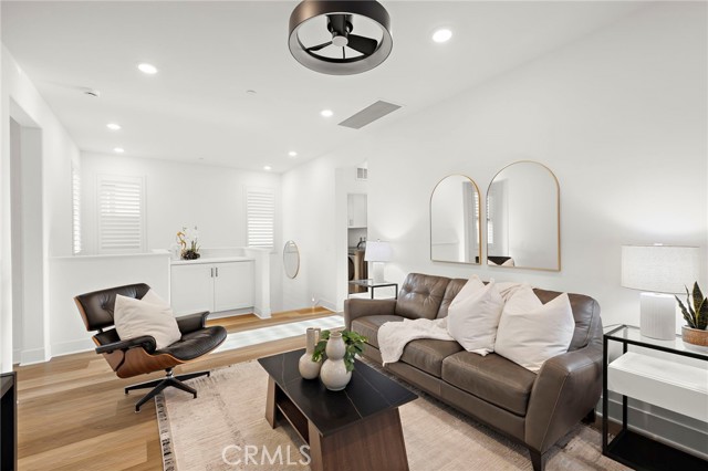 MLS #OC25255406 image #18