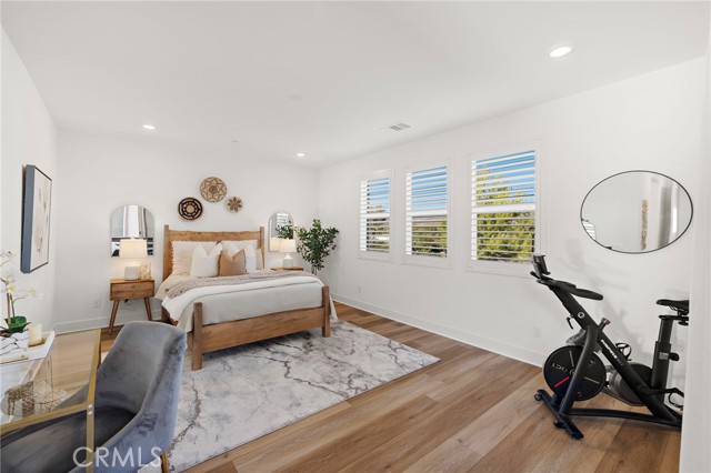 MLS #OC25255406 image #21