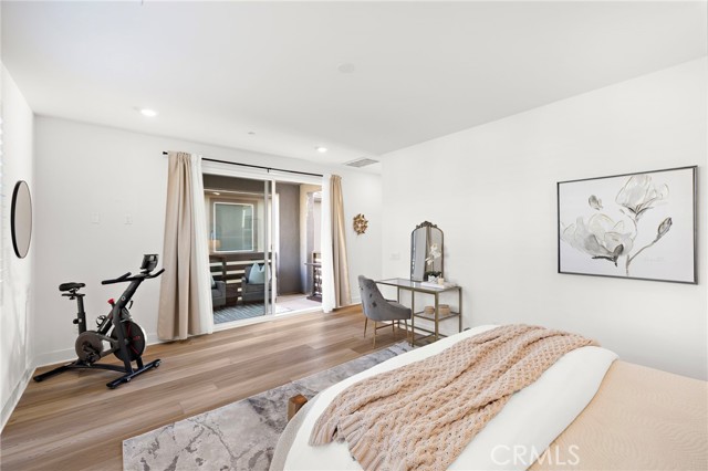 MLS #OC25255406 image #22