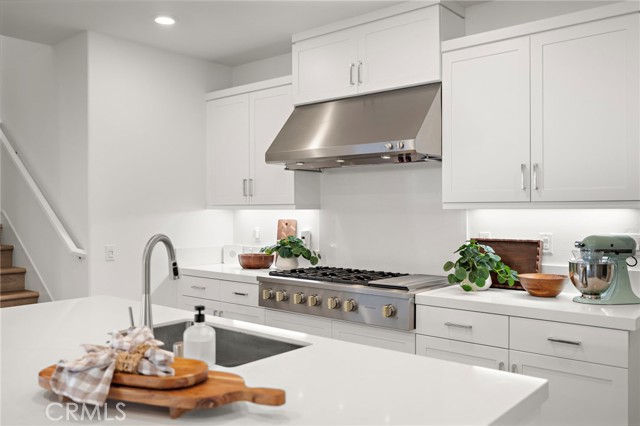 MLS #OC25255406 image #9