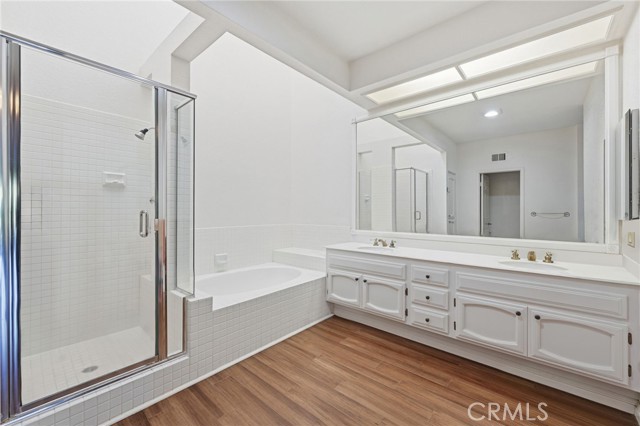 MLS #OC25255411 image #14