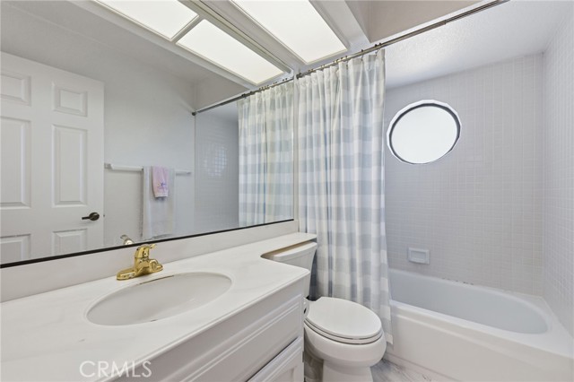 MLS #OC25255411 image #16