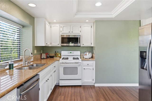 MLS #OC25255411 image #7