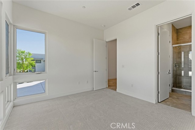 MLS #OC25255465 image #15