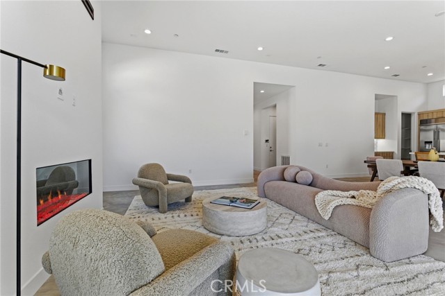 MLS #OC25255465 image #5