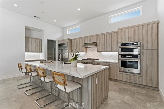 MLS #OC25255465 image #8