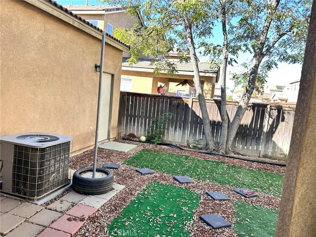 MLS #OC25255480 image #4