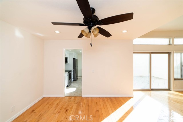 MLS #OC25255490 image #10