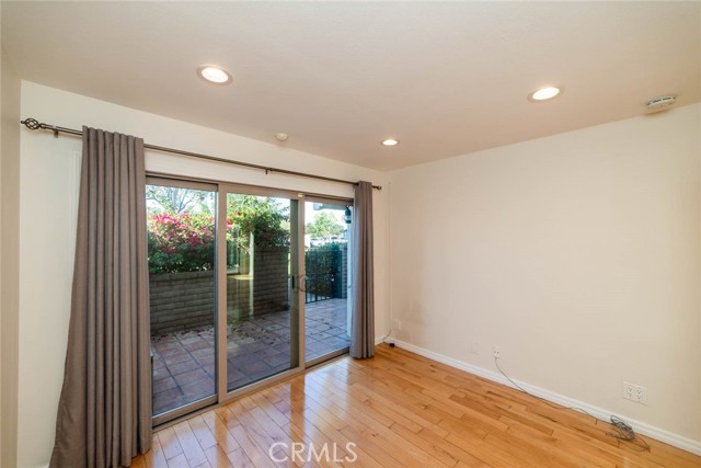 MLS #OC25255490 image #16