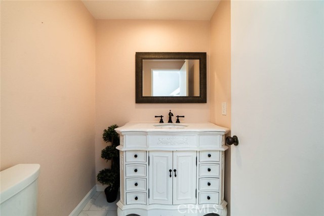 MLS #OC25255490 image #17