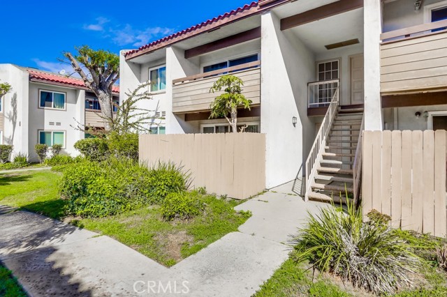 MLS #OC25255495 image #0