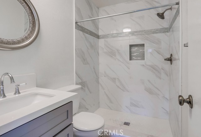 MLS #OC25255495 image #12