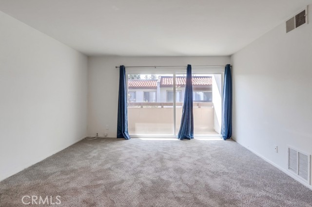 MLS #OC25255495 image #3