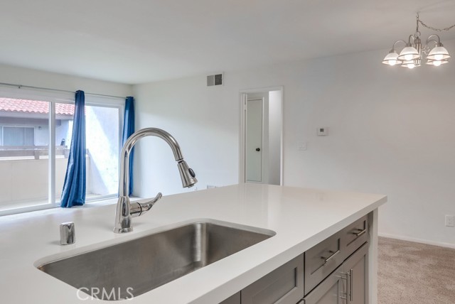 MLS #OC25255495 image #9