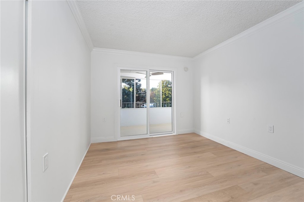 MLS #OC25255577 image #10