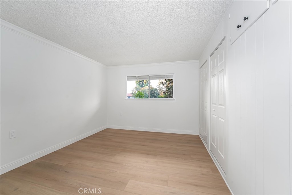 MLS #OC25255577 image #14