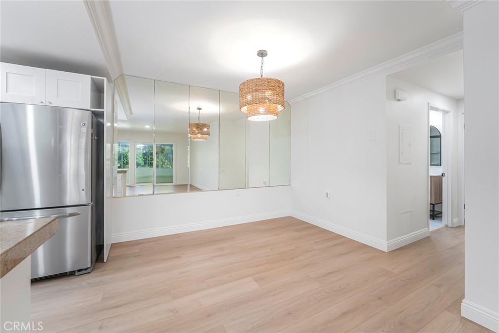 MLS #OC25255577 image #4