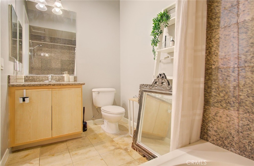 MLS #OC25255620 image #16