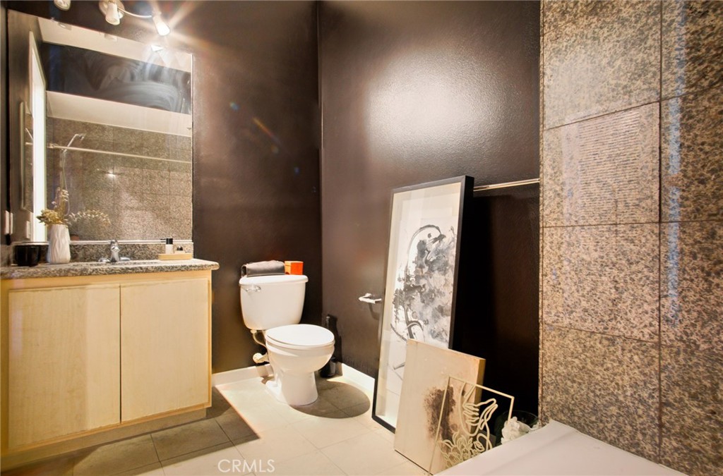 MLS #OC25255620 image #17