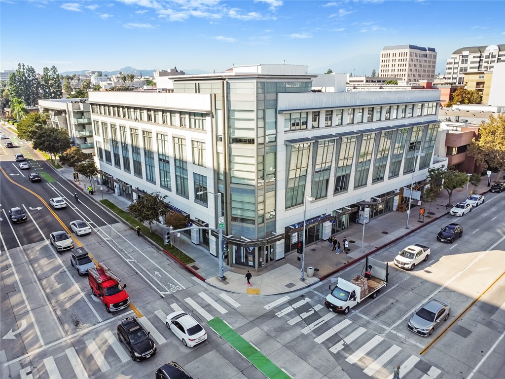 MLS #OC25255620 image #27