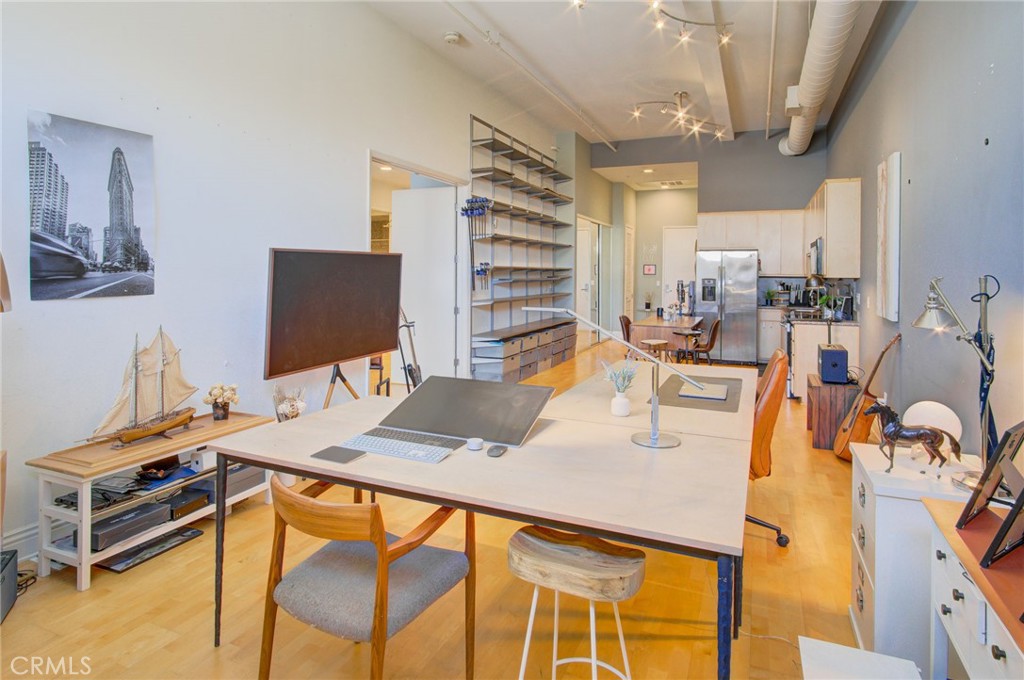 MLS #OC25255620 image #6