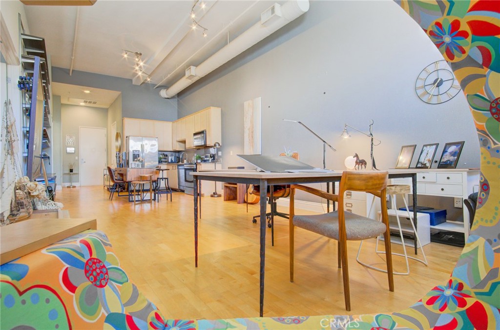 MLS #OC25255620 image #7