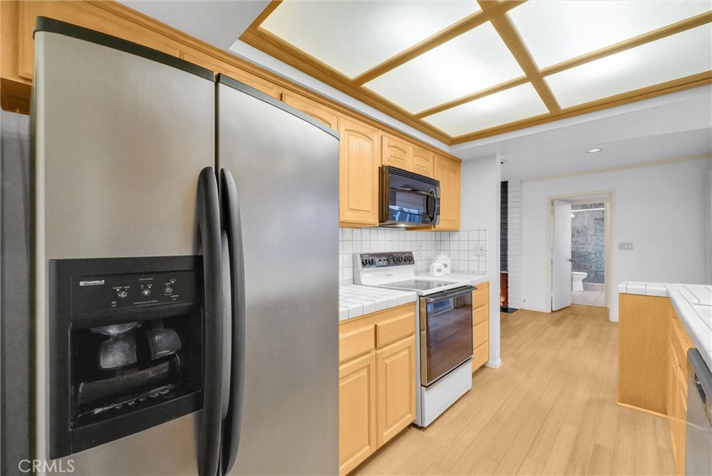 MLS #OC25255657 image #11