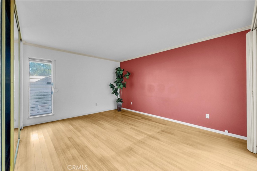 MLS #OC25255657 image #14