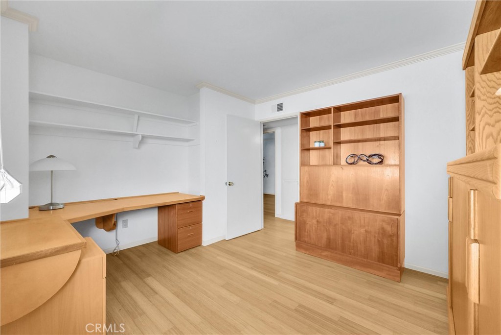 MLS #OC25255657 image #21