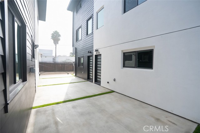 MLS #OC25255700 image #10