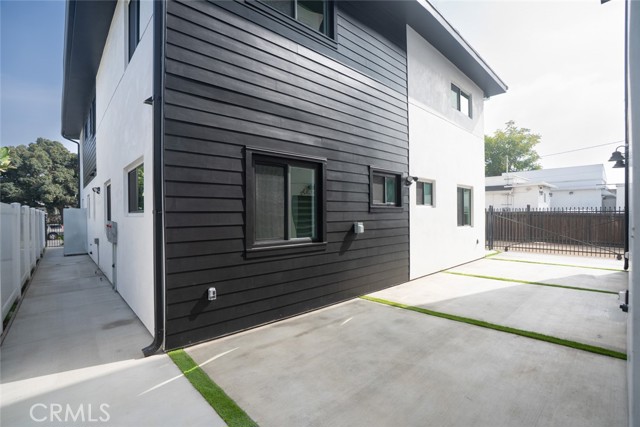 MLS #OC25255700 image #11