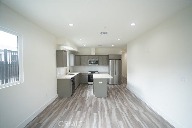 MLS #OC25255700 image #14