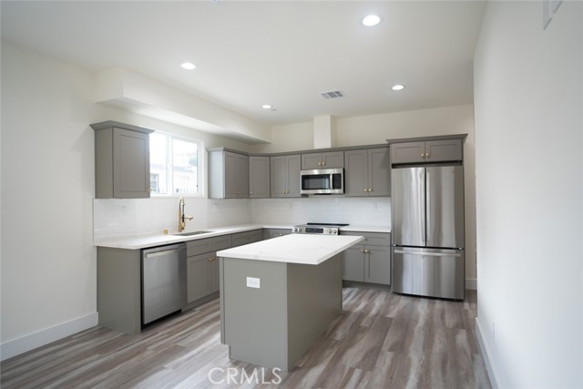 MLS #OC25255700 image #16